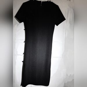 Black Sheath Midi Dress with Crew Neck for Cocktail